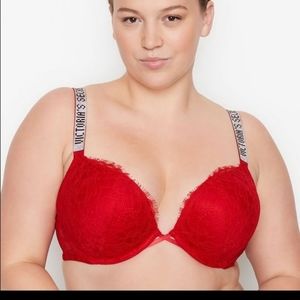 NEW Victoria’s Secret Very Sexy Lace Shine Strap Push-Up Bra
